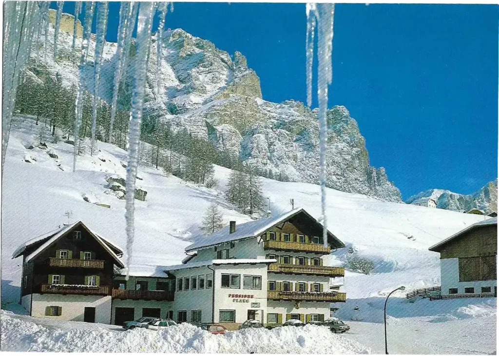 Historisches Foto des Farmhouse Plang in den Dolomiten.